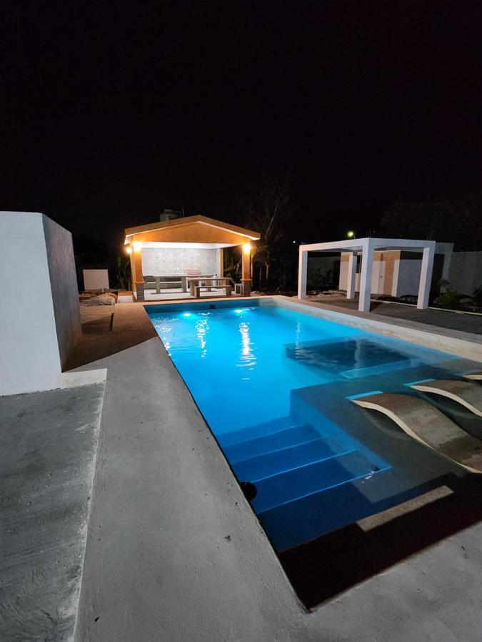 Pergola'S Road House Villa Campeche Exteriör bild